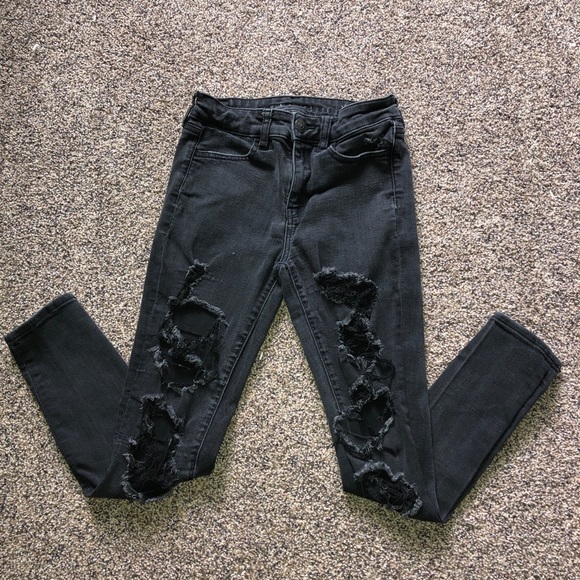 American Eagle Outfitters Denim - Women’s American Eagle Black Ripped Jeans 4 Short